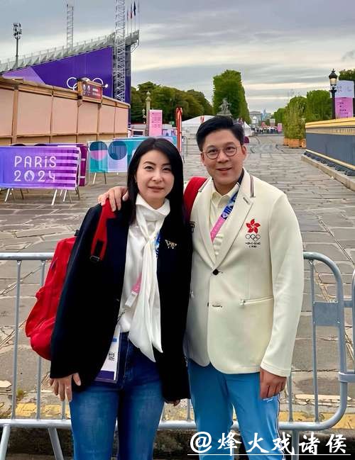 深夜密会三小时！霍启刚为何超欣开车门引婚变猜测